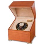Кутия за самонавиващи се часовници Rapport London Est. 1898 - PERPETUA II SATIN WALNUT MONO WATCH WINDER